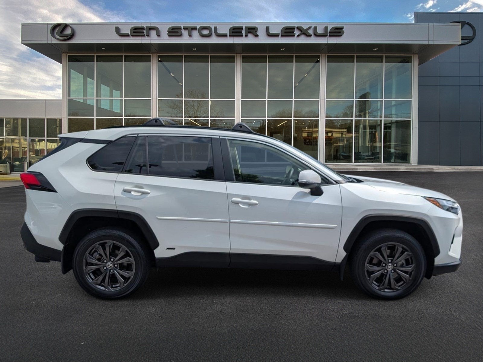 2024 Toyota RAV4 Hybrid XLE Premium