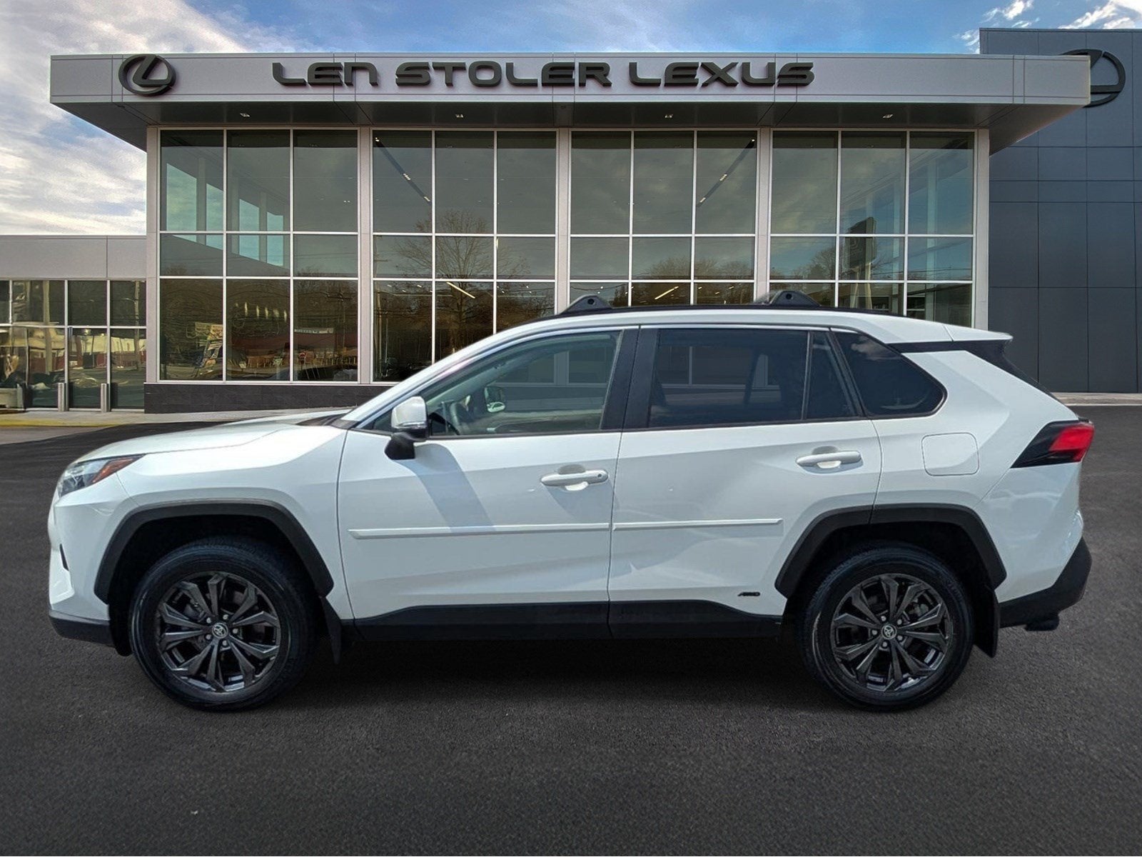 2024 Toyota RAV4 Hybrid XLE Premium