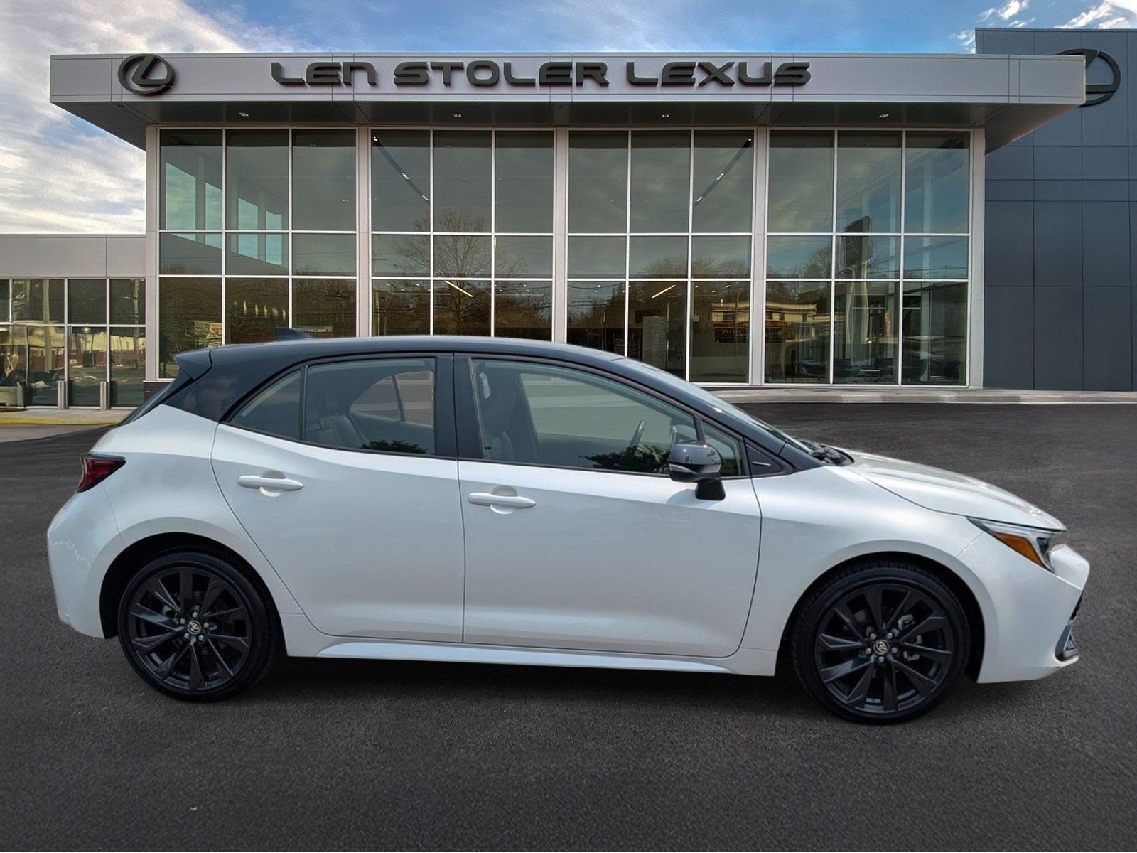 2025 Toyota Corolla Hatchback XSE