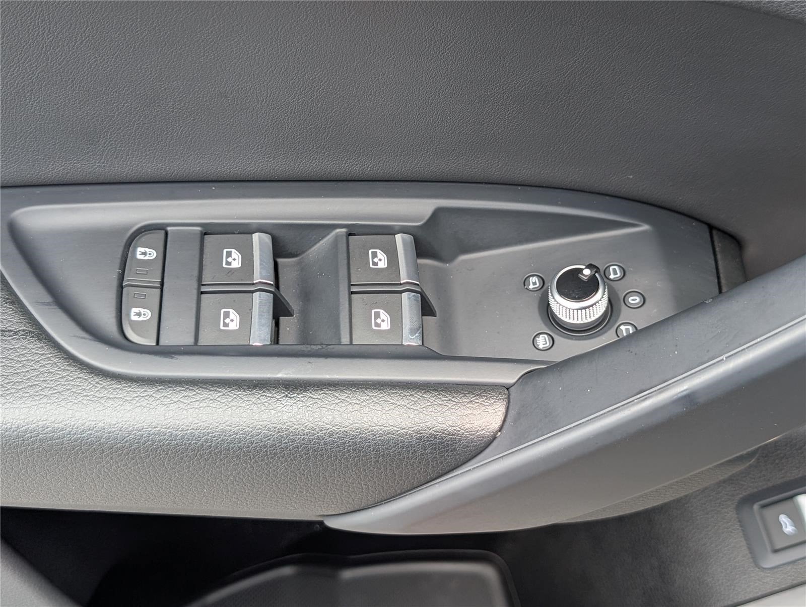 2023 Audi Q5 S line Premium