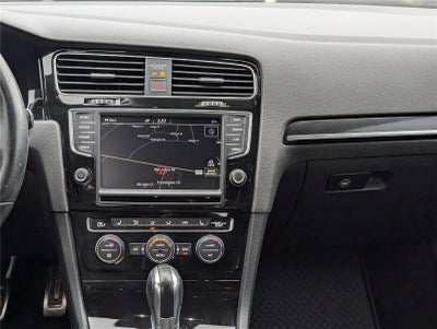 2016 Volkswagen Golf R Base