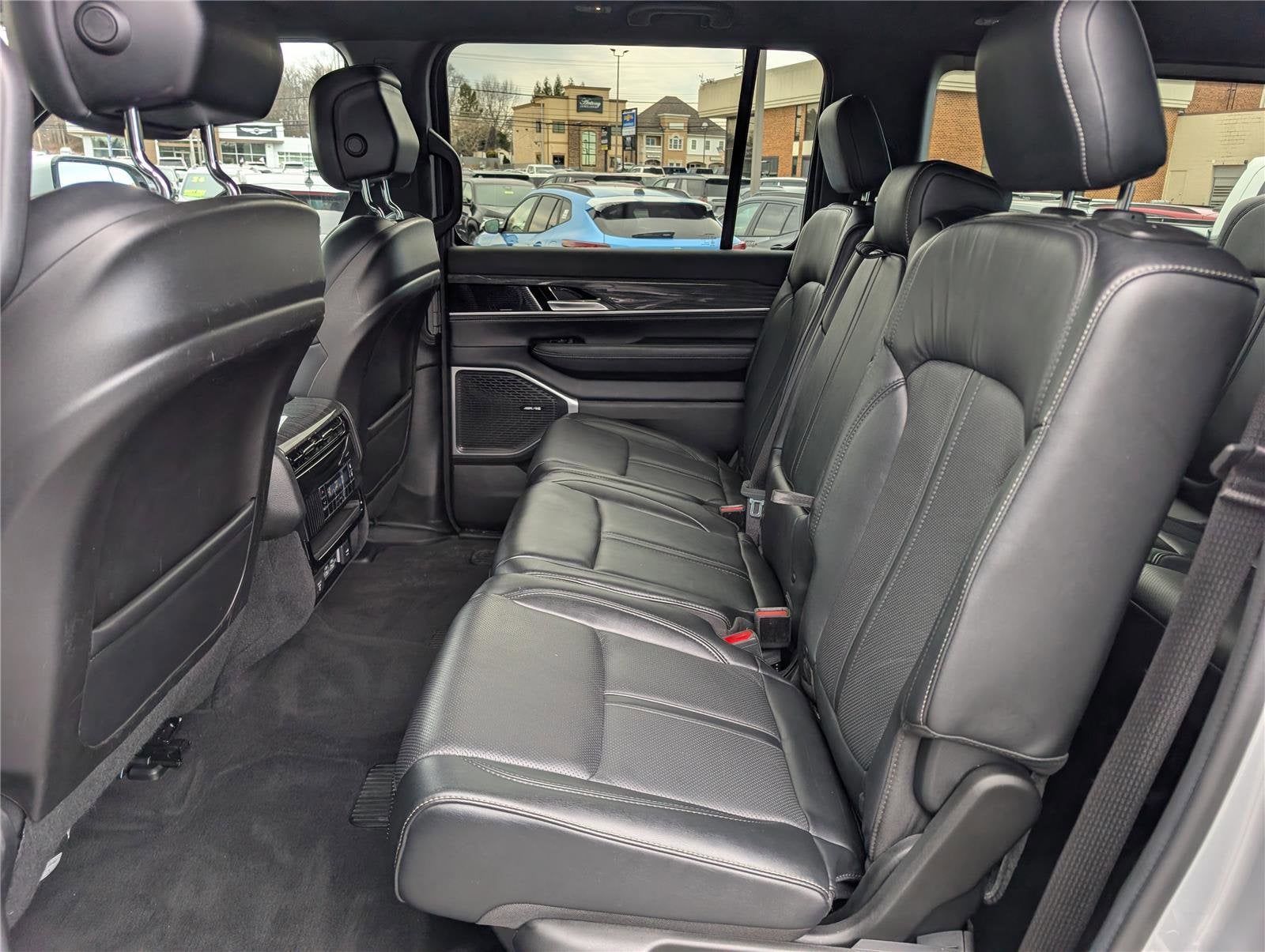 2022 Jeep Wagoneer Series II