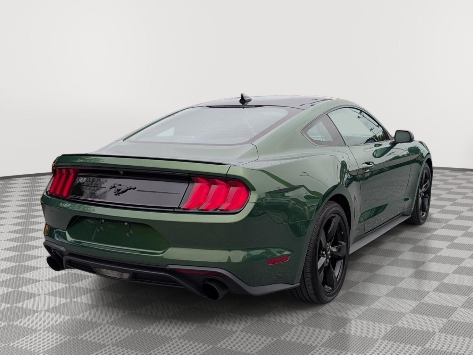 2022 Ford Mustang EcoBoost