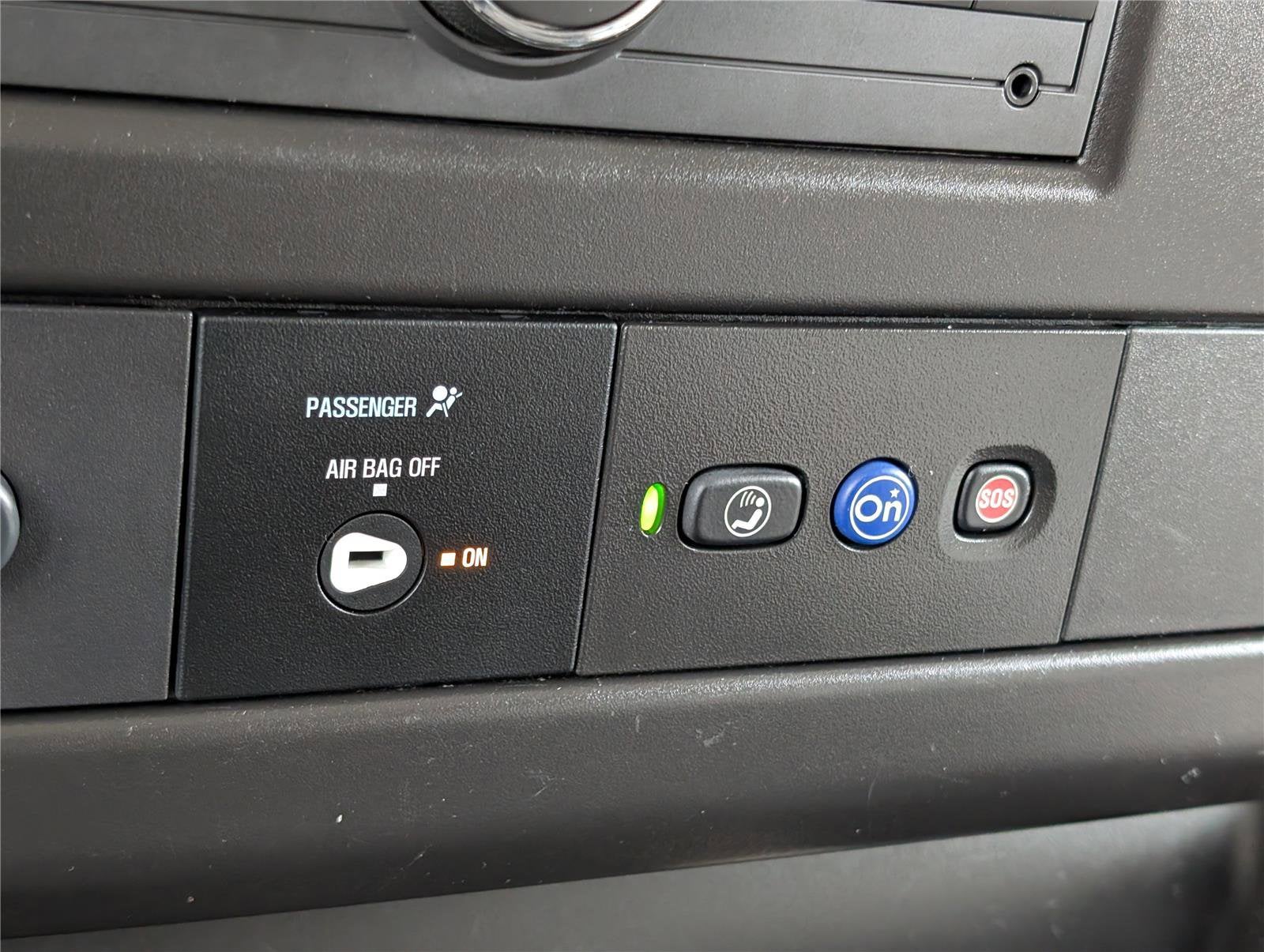 2023 Chevrolet Express Passenger 3500 1LS