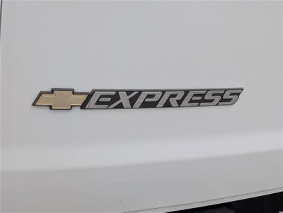 2023 Chevrolet Express Passenger 3500 1LS