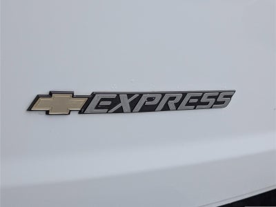 2025 Chevrolet Express Passenger 1LT