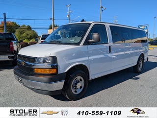 2025 Chevrolet Express Passenger 1LT