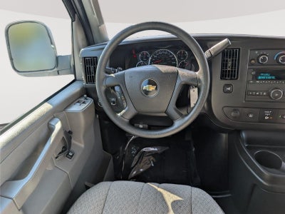 2025 Chevrolet Express Passenger 1LT