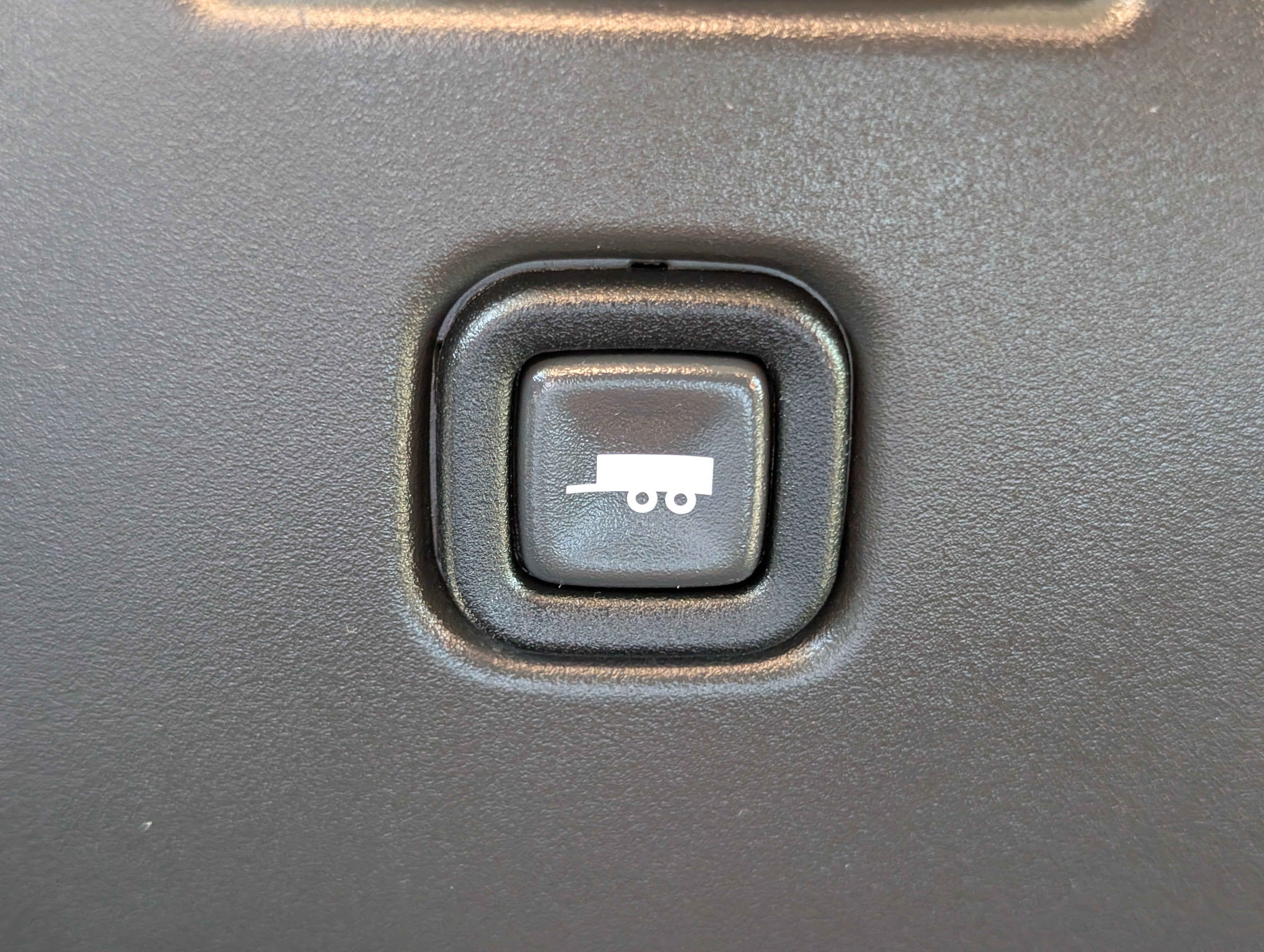 2025 Chevrolet Express Passenger 1LT