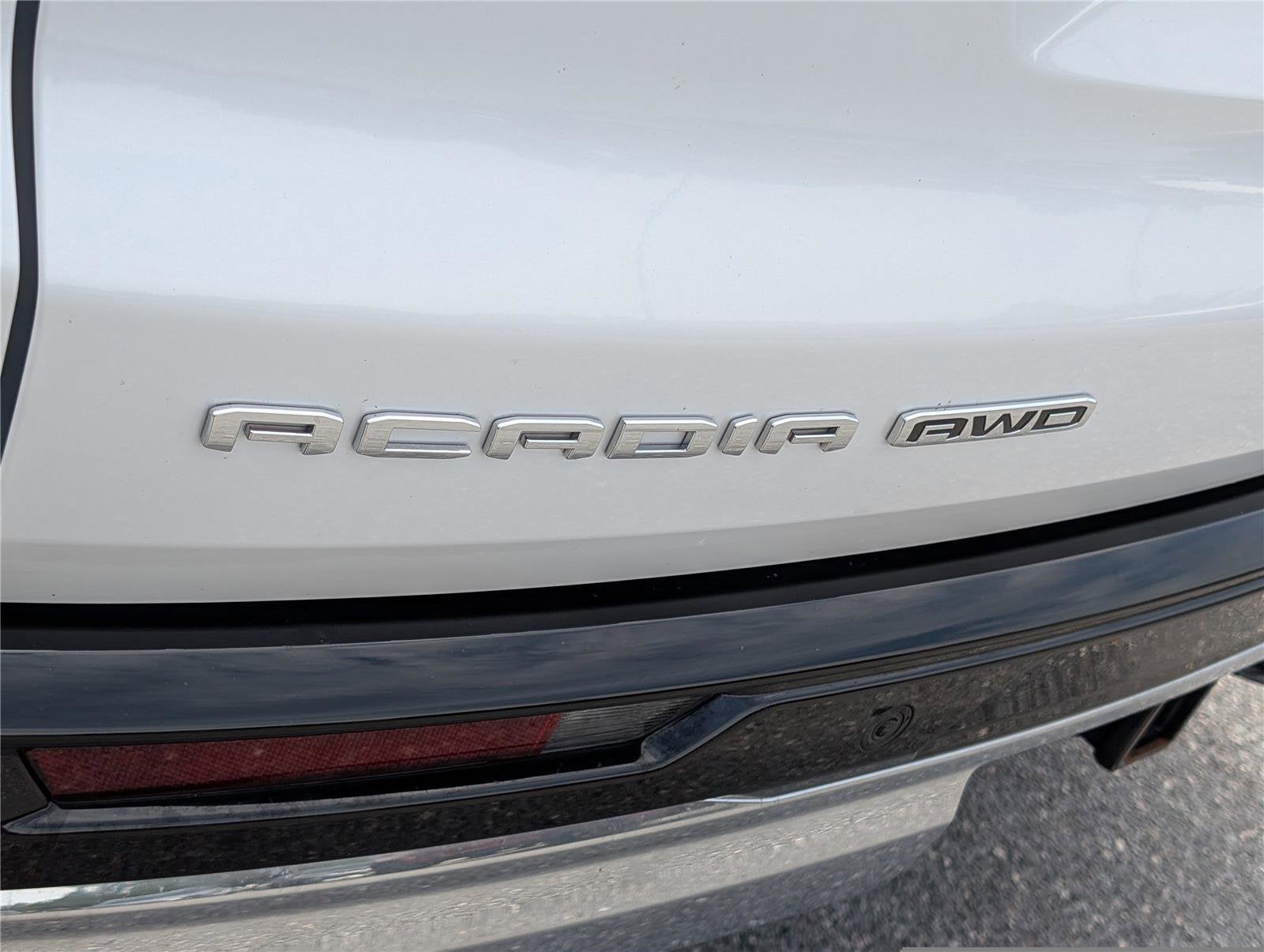 2024 GMC Acadia Denali