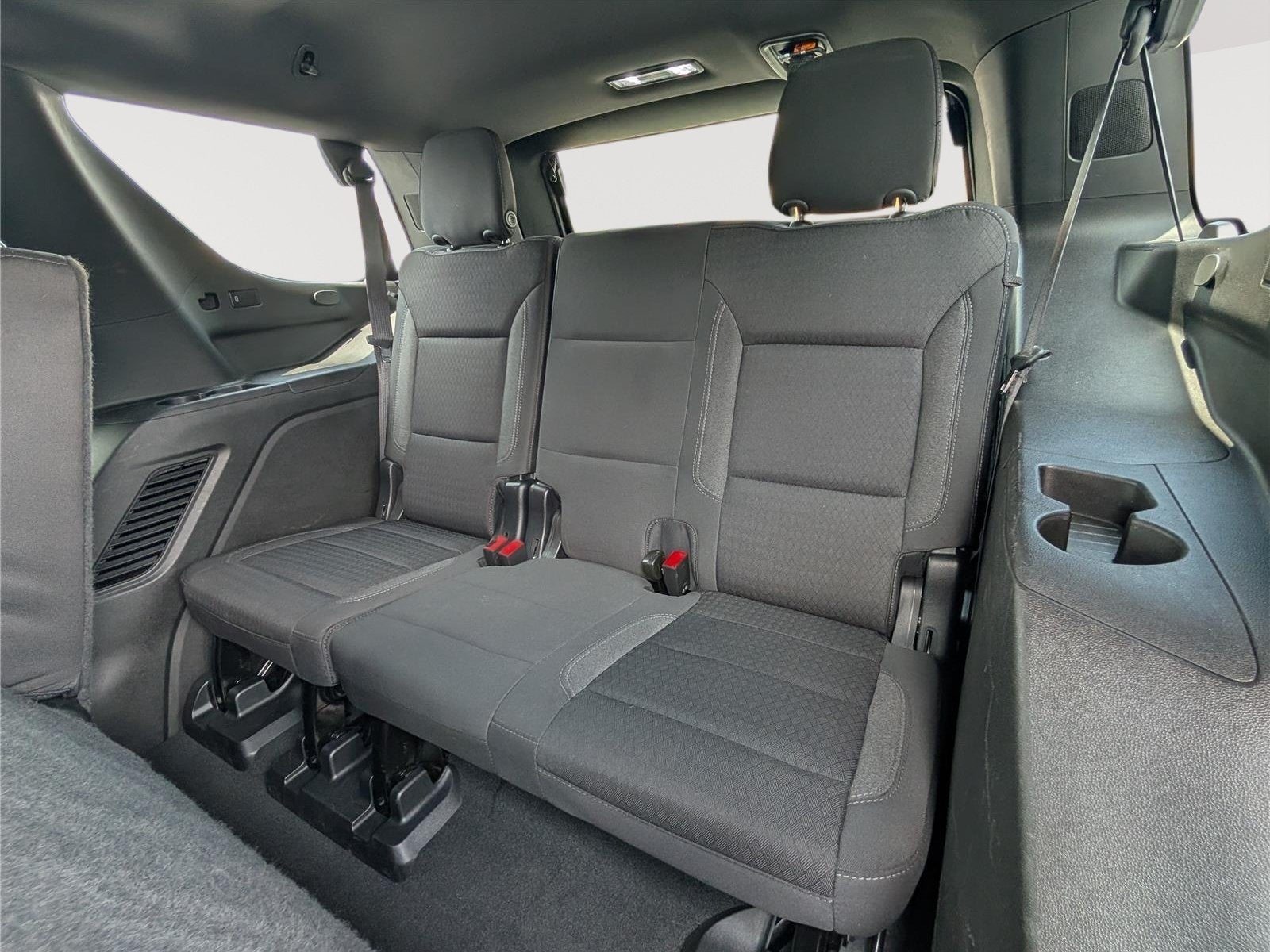2023 GMC Yukon SLE