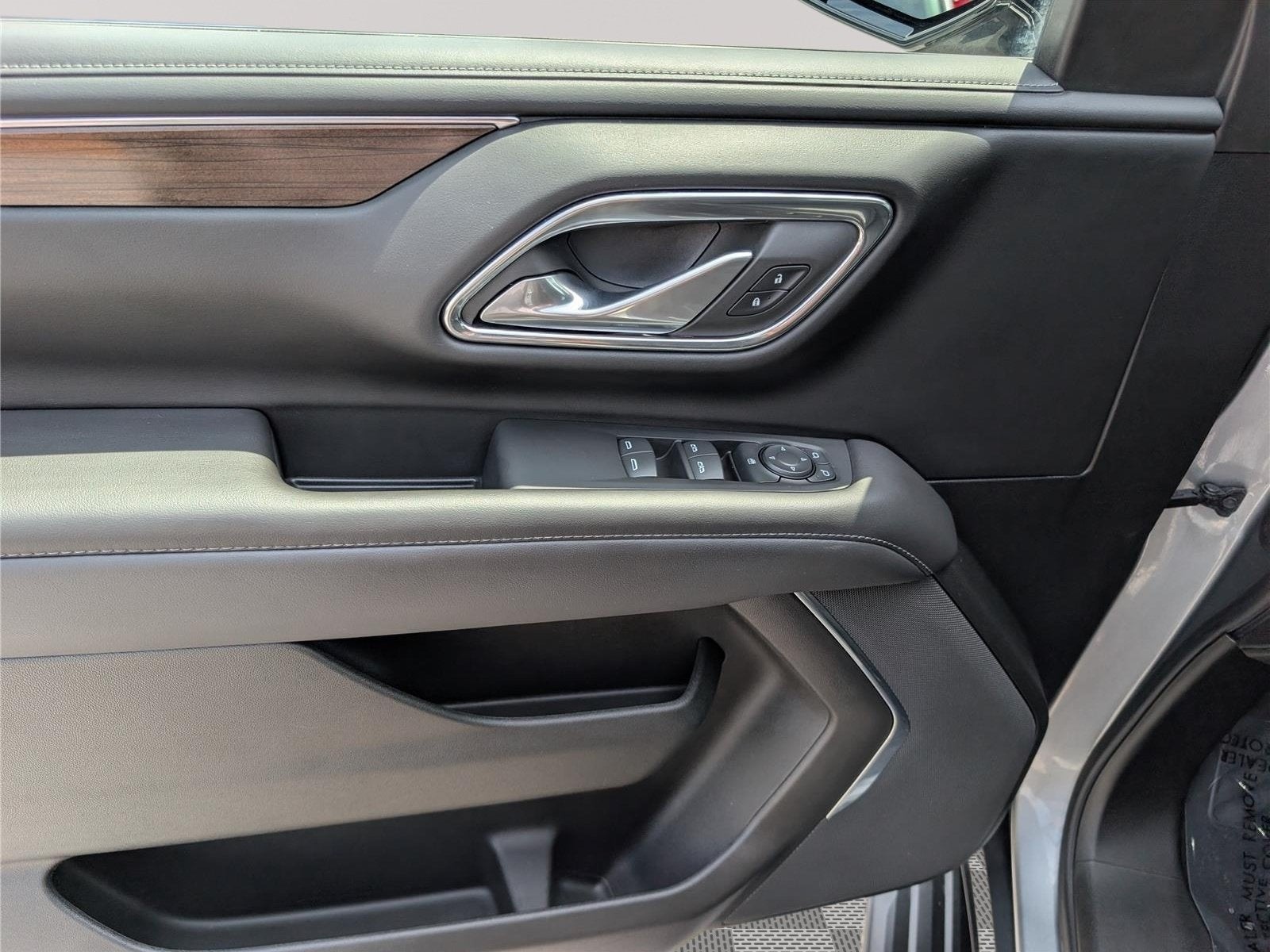 2023 GMC Yukon SLE