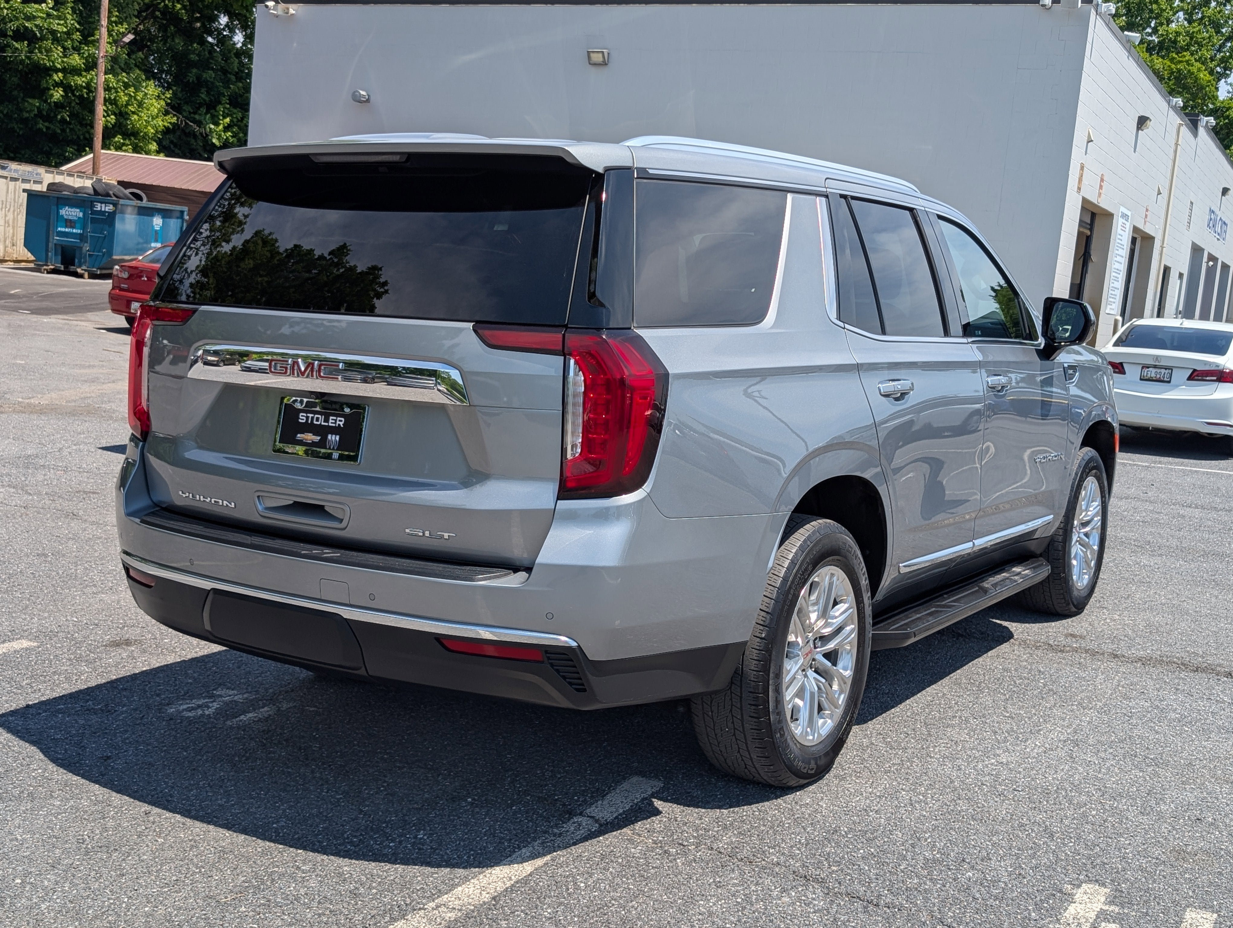 2024 GMC Yukon SLT