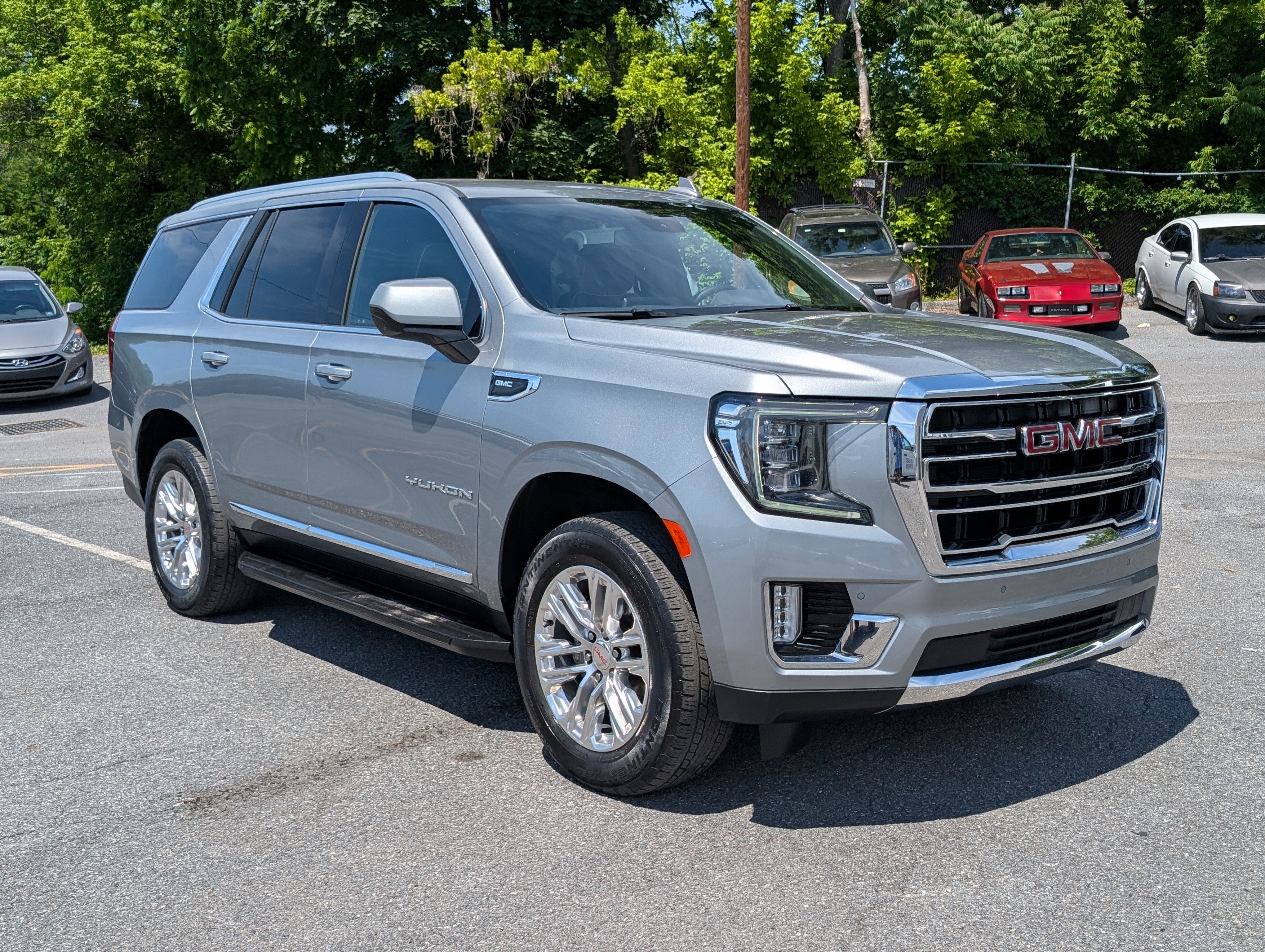 2024 GMC Yukon SLT