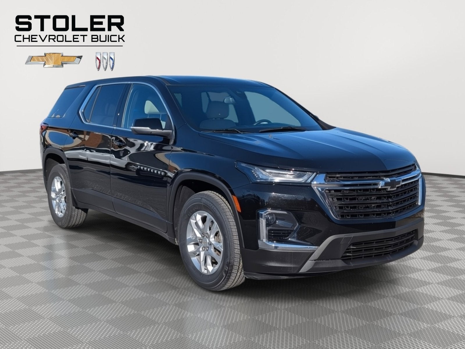 2023 Chevrolet Traverse LS