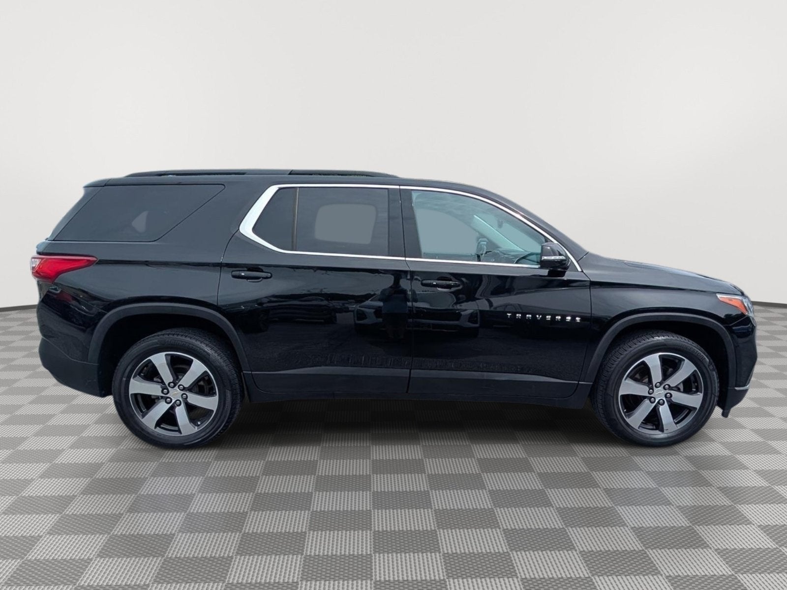 2020 Chevrolet Traverse LT Leather