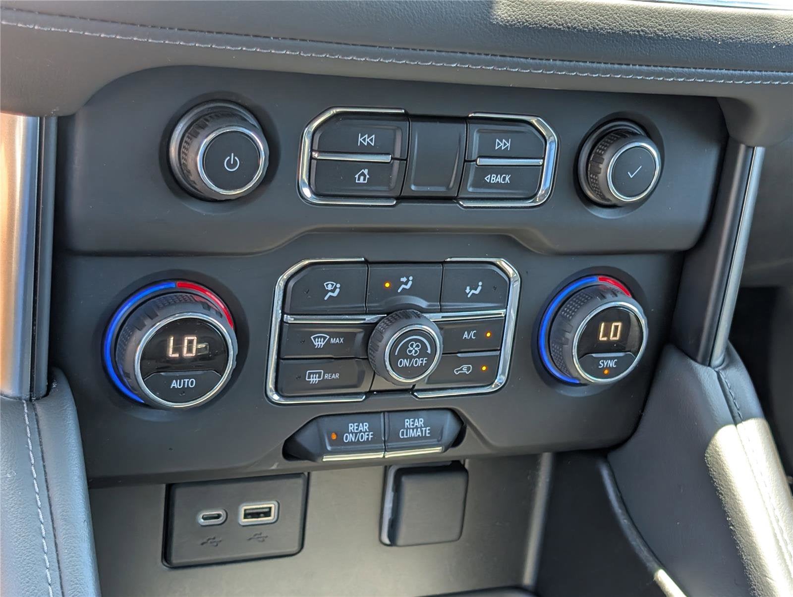 2021 Chevrolet Suburban LS