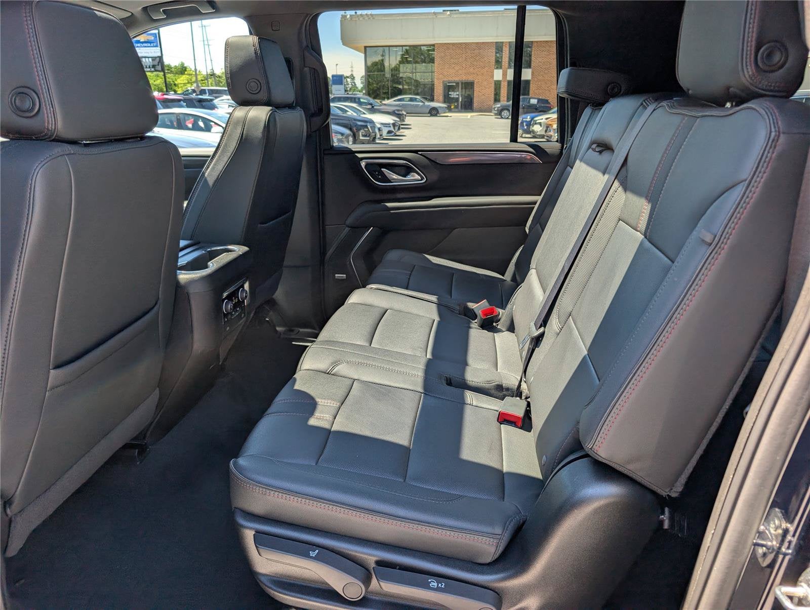 2024 Chevrolet Suburban RST