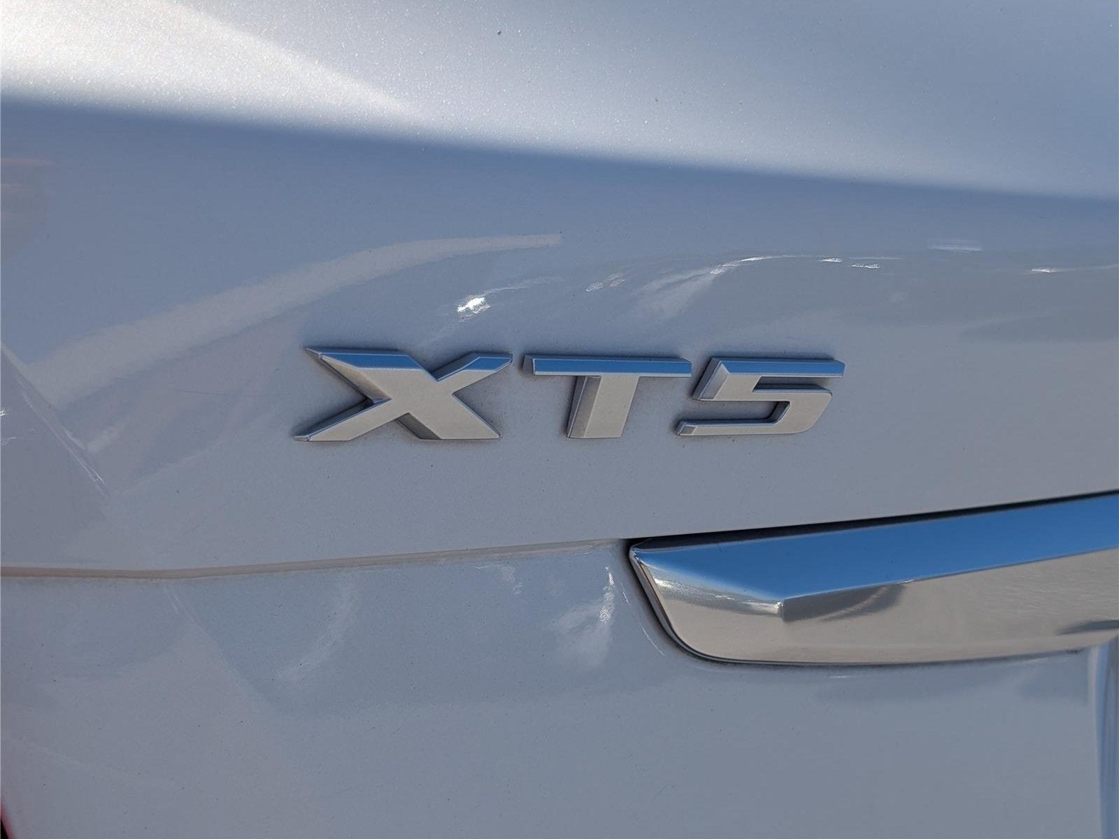 2018 Cadillac XT5 Premium Luxury FWD