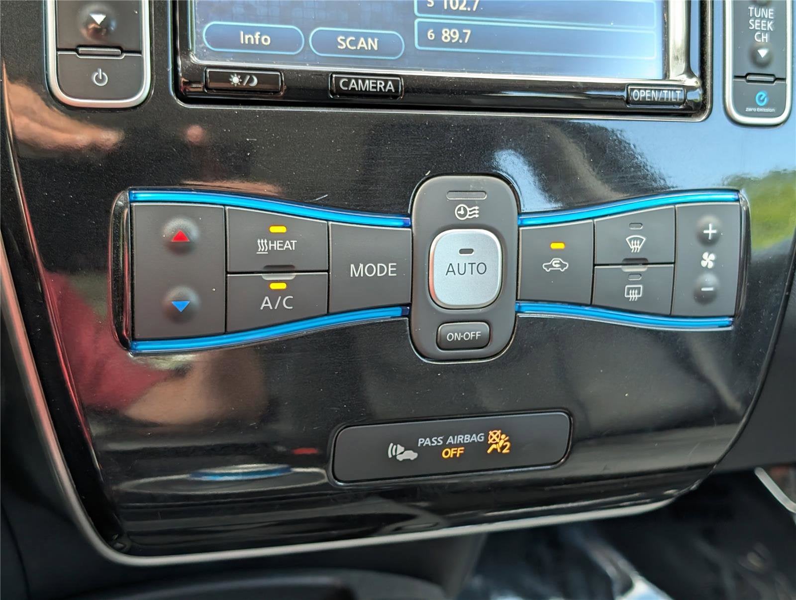 2015 Nissan LEAF S