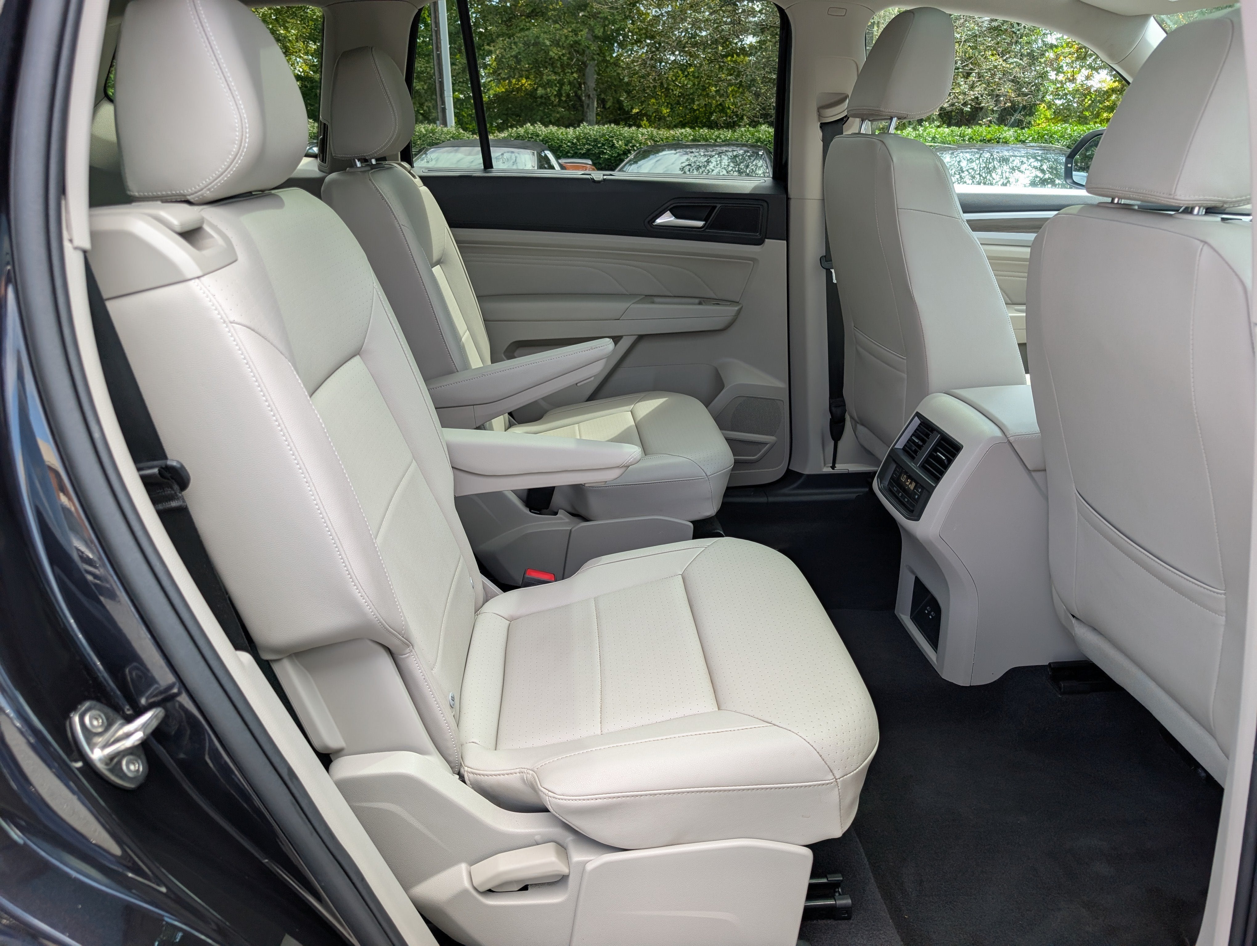 2023 Volkswagen Atlas 2.0T SEL
