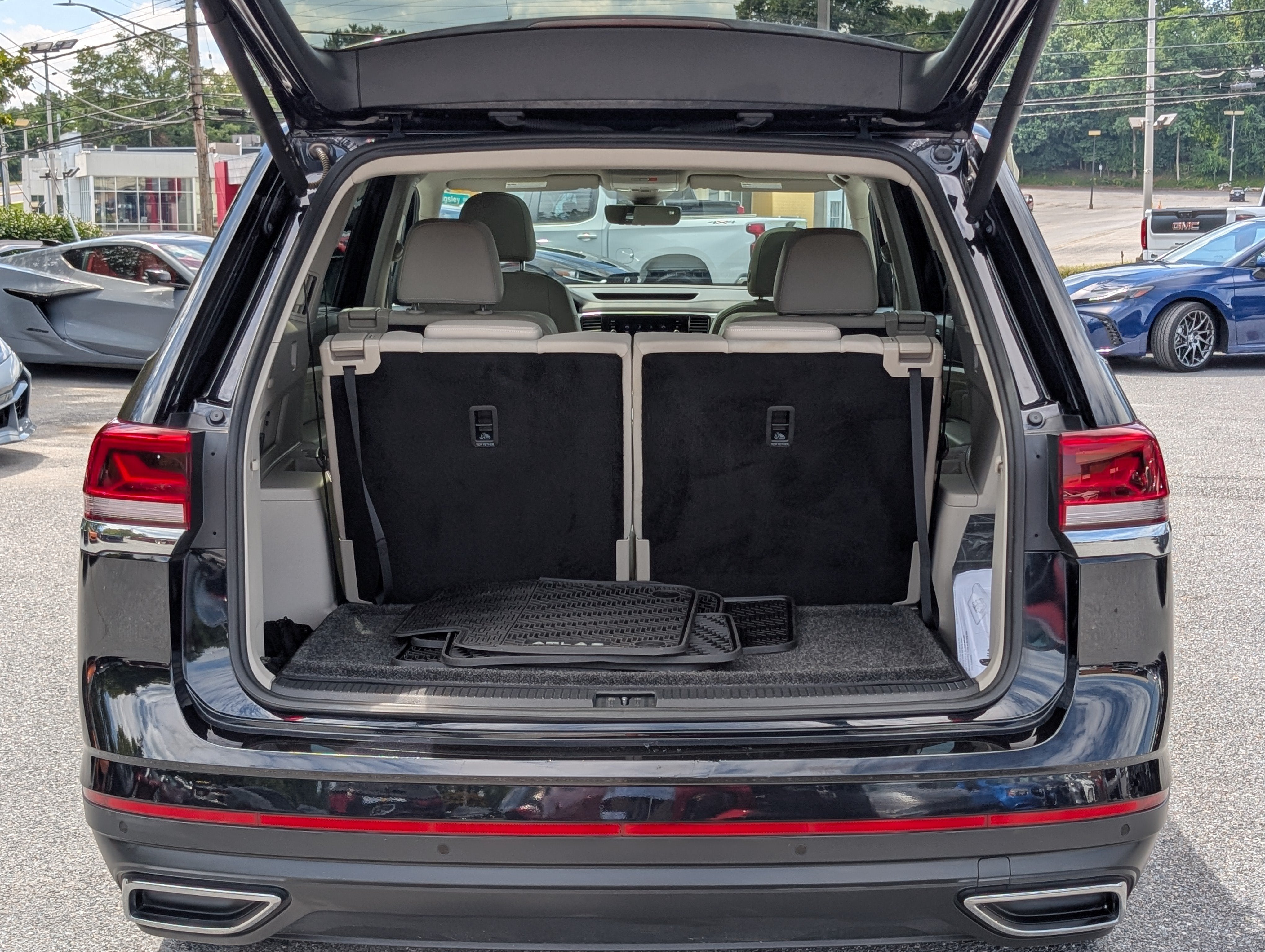2023 Volkswagen Atlas 2.0T SEL