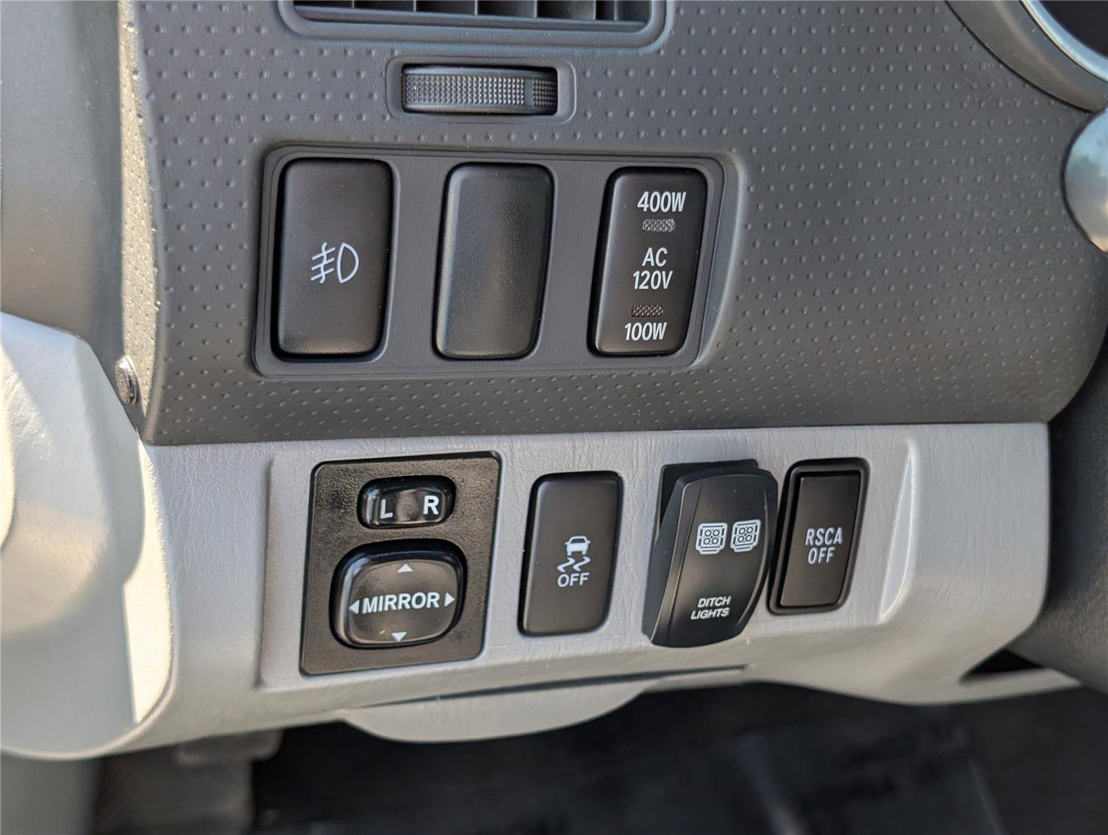 2014 Toyota Tacoma 4WD Double Cab V6 MT (Natl)
