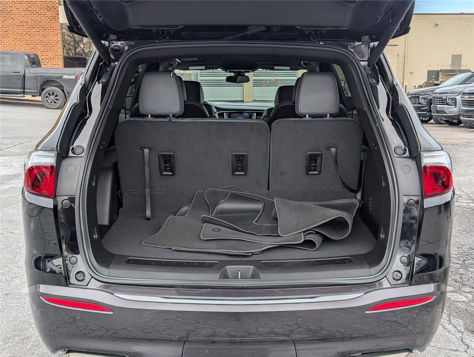 2022 Buick Enclave Essence