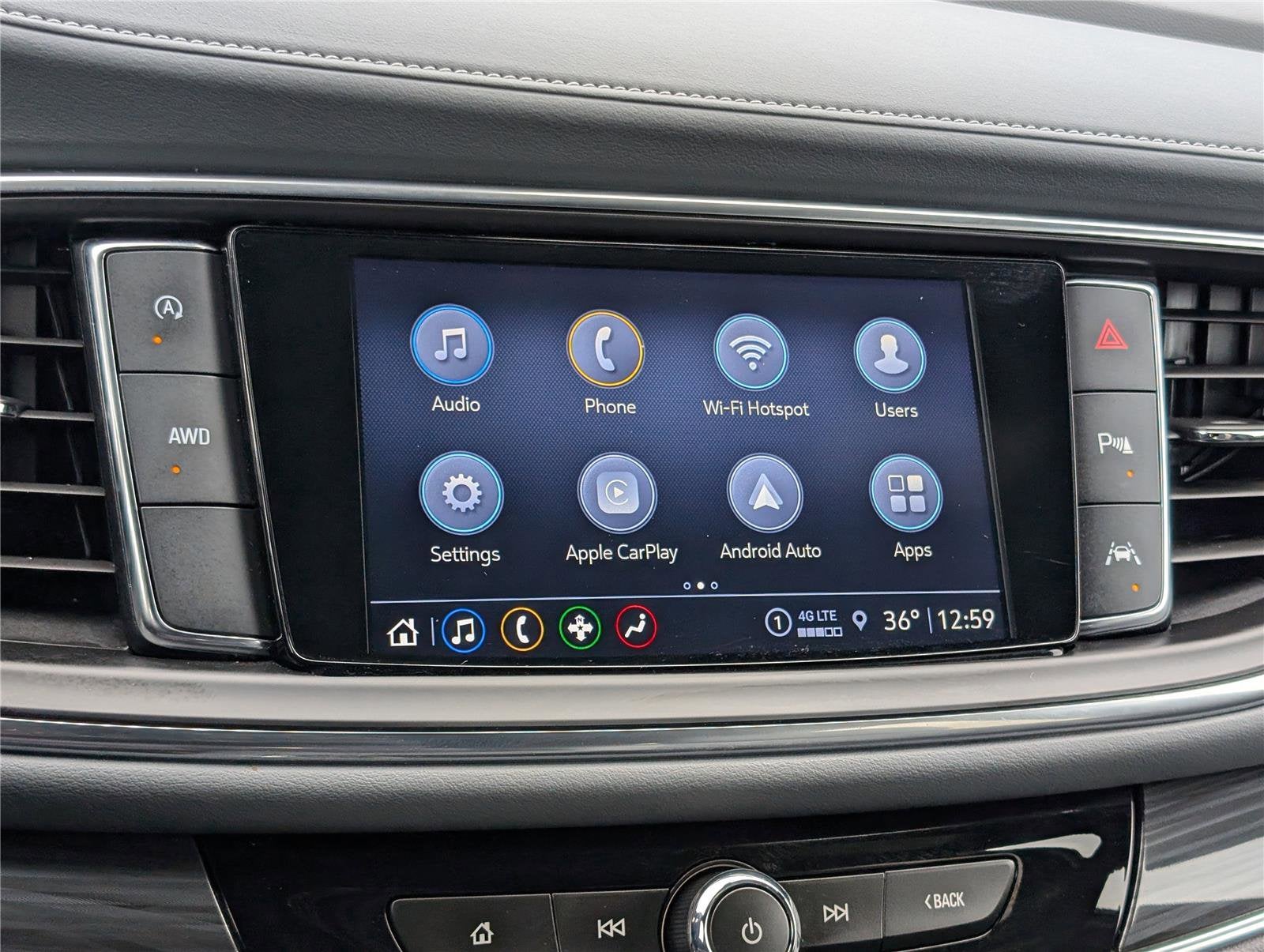 2022 Buick Enclave Essence