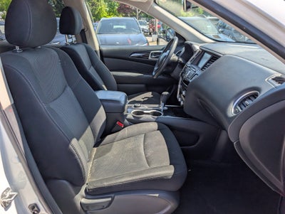2020 Nissan Pathfinder SV