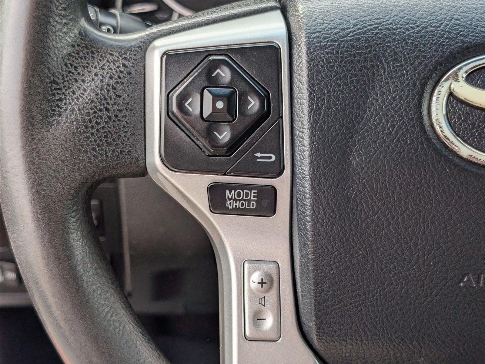 2015 Toyota Tundra 4WD Truck SR5