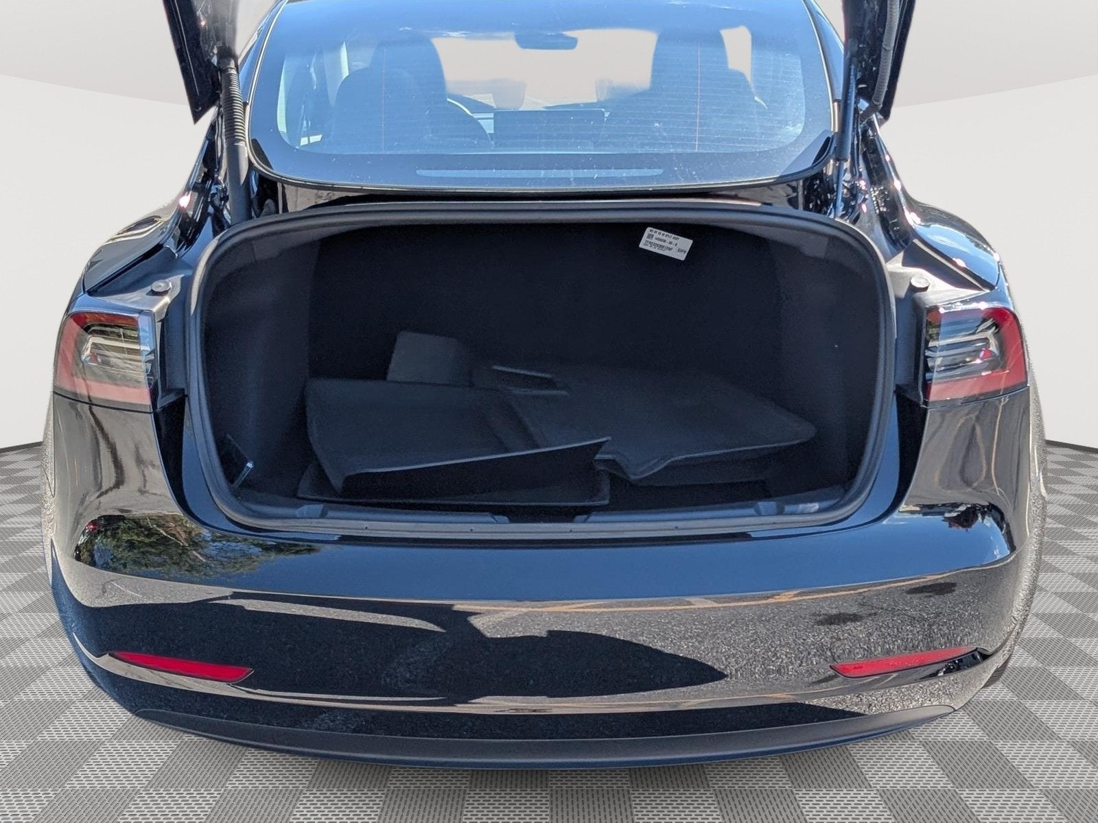 2023 Tesla Model 3 RWD