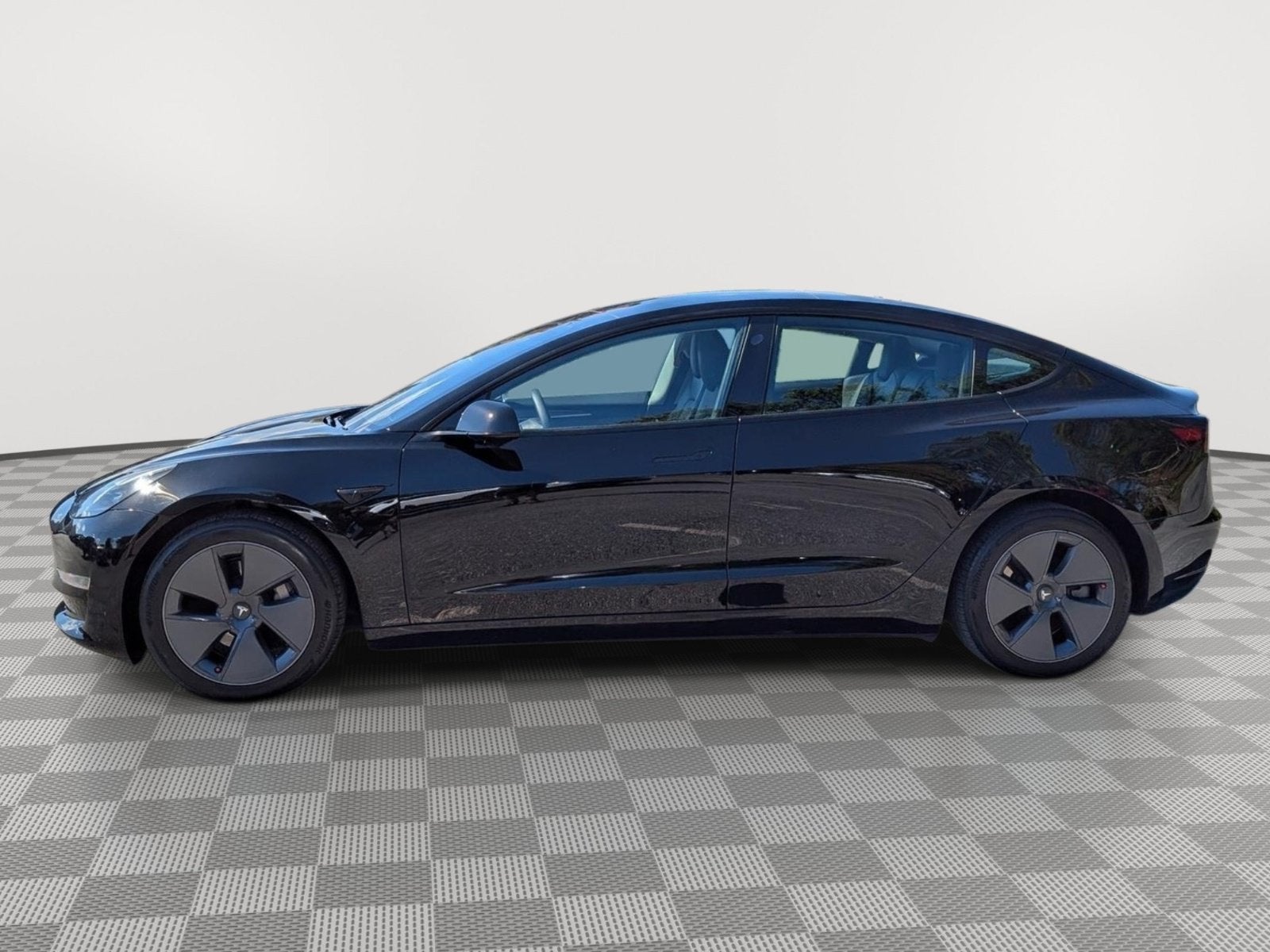 2023 Tesla Model 3 RWD