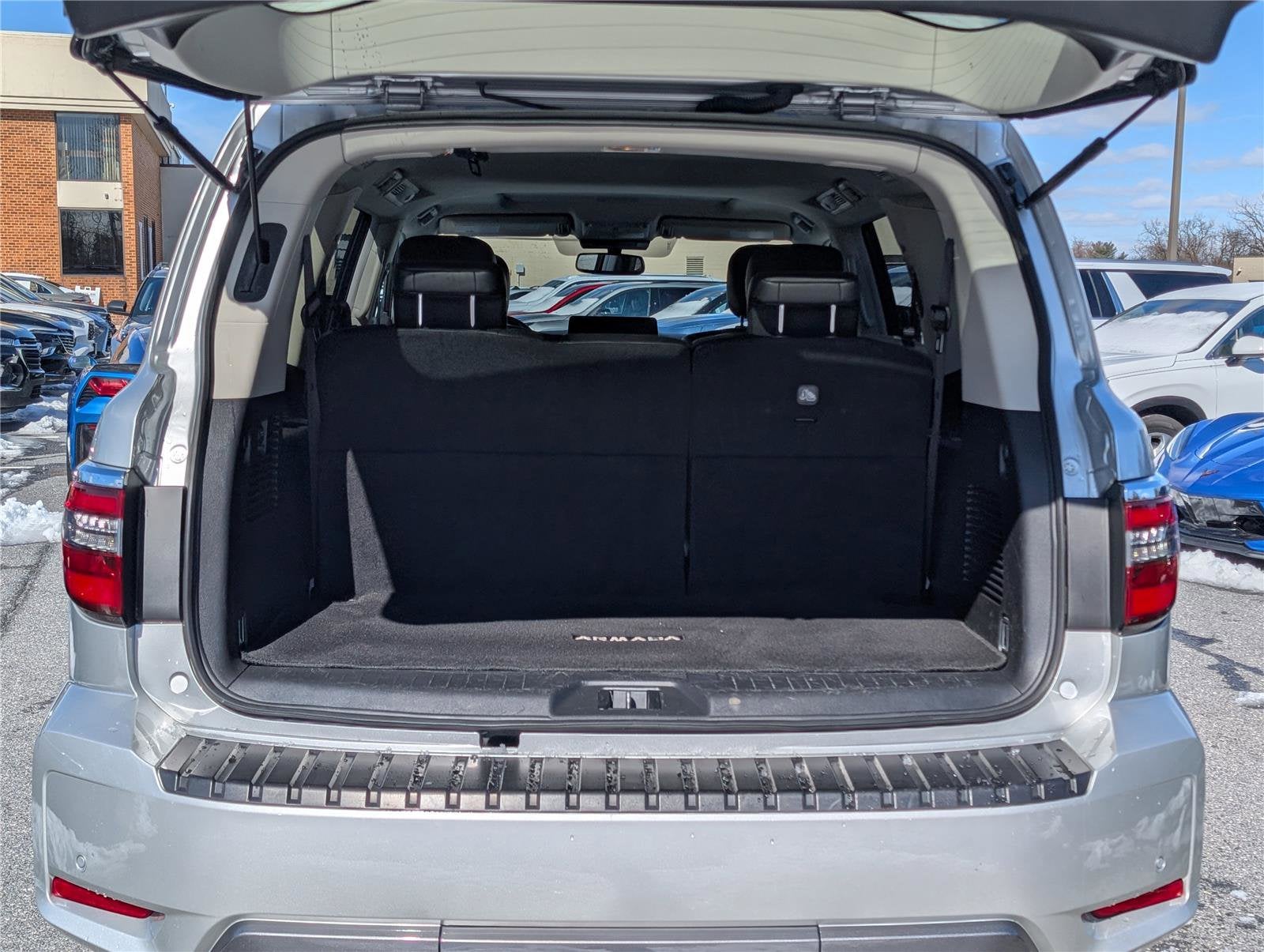 2024 Nissan Armada SL