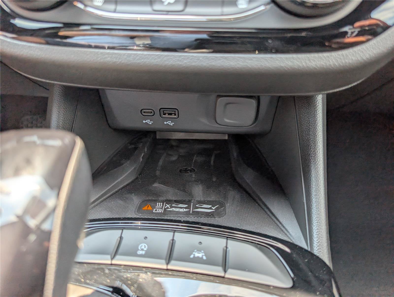 2026 Buick Envista Sport Touring - Photo 23