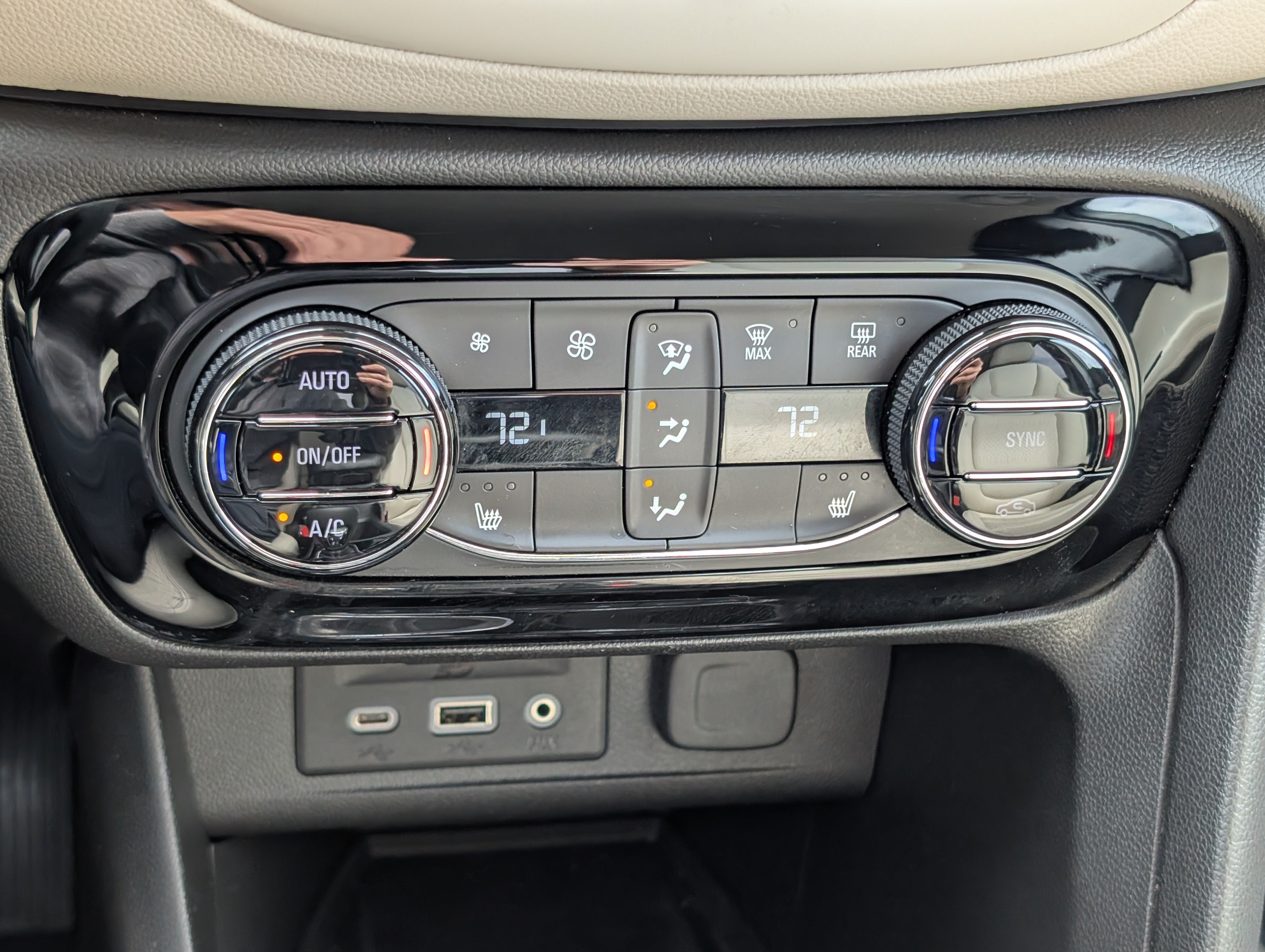 2022 Buick Encore GX Essence