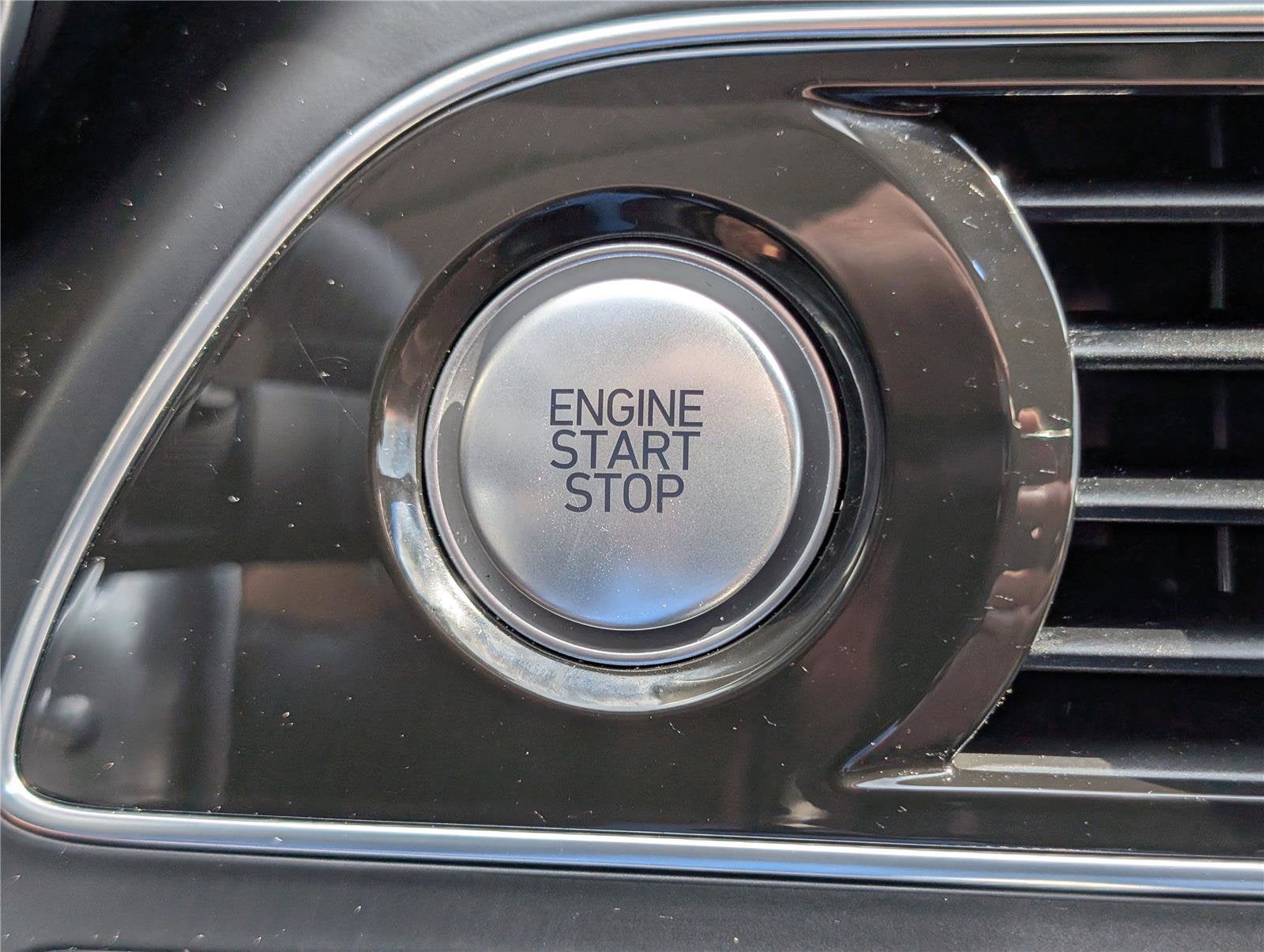 2021 Genesis G70 2.0T