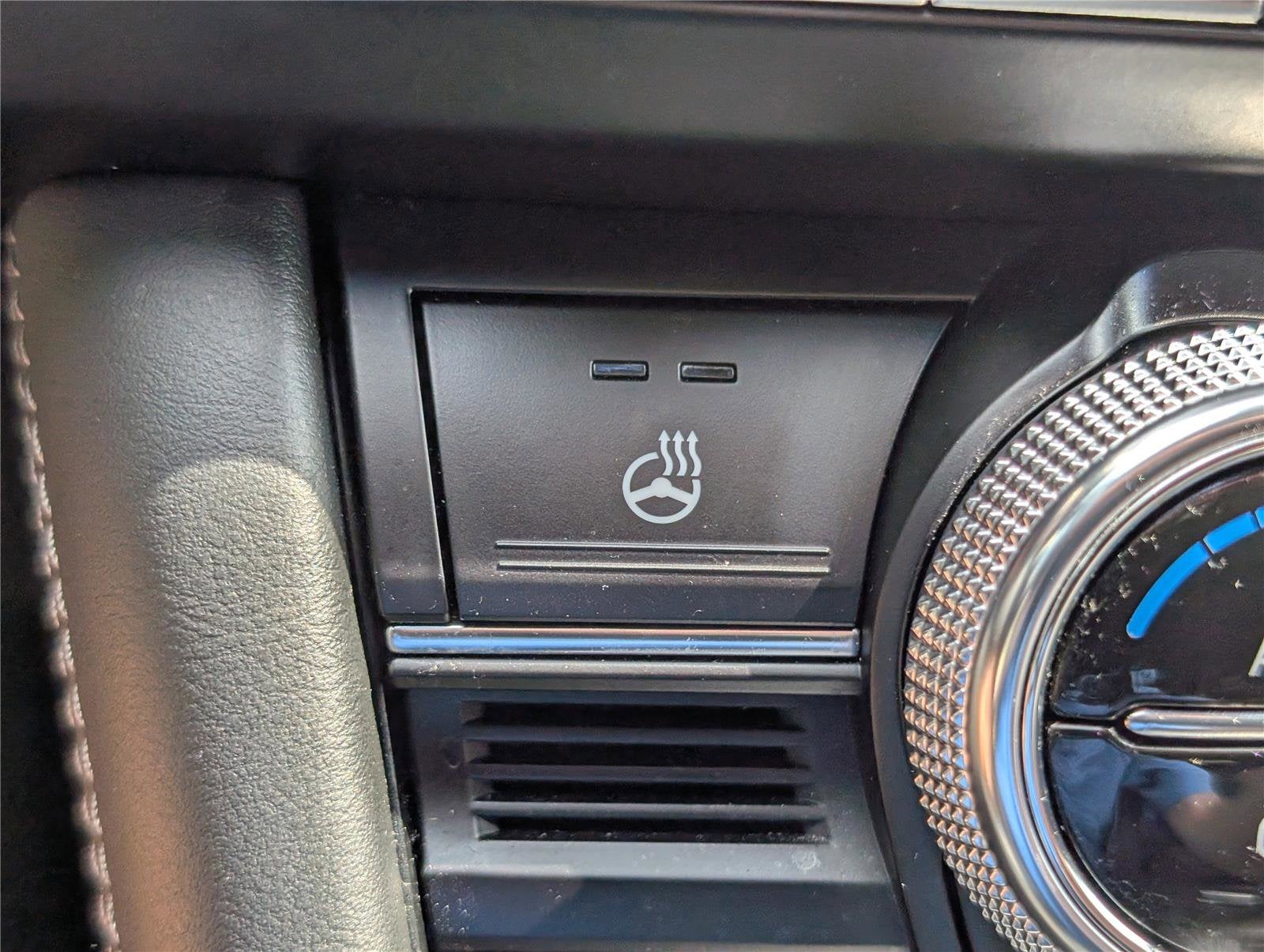 2021 Genesis G70 2.0T