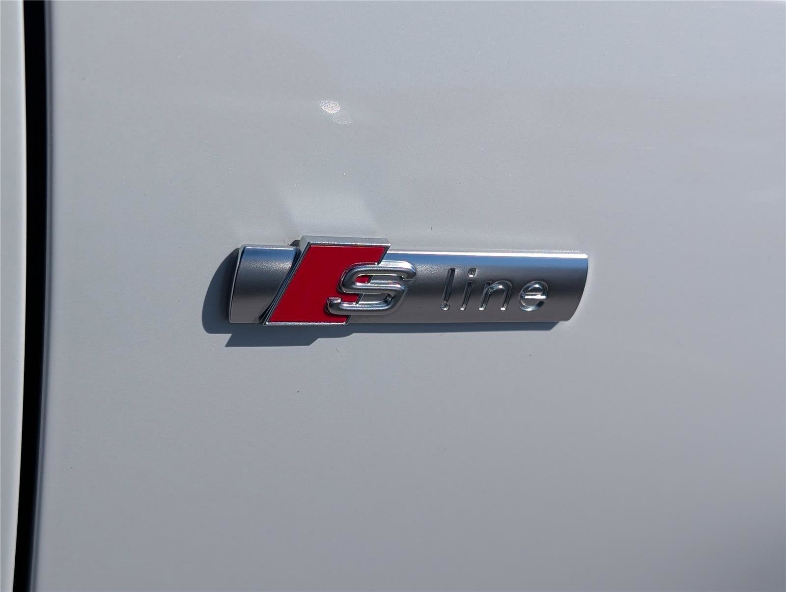 2024 Audi Q3 S line Premium