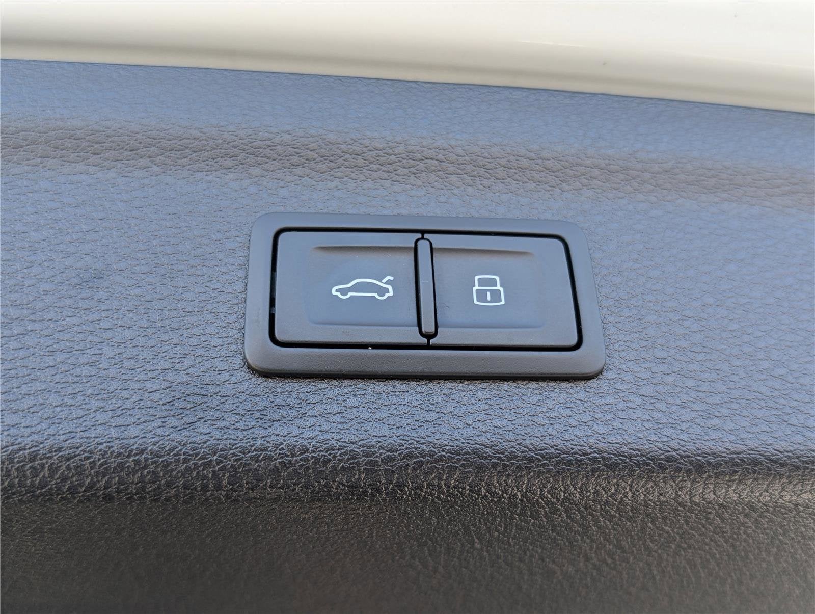 2024 Audi Q3 S line Premium