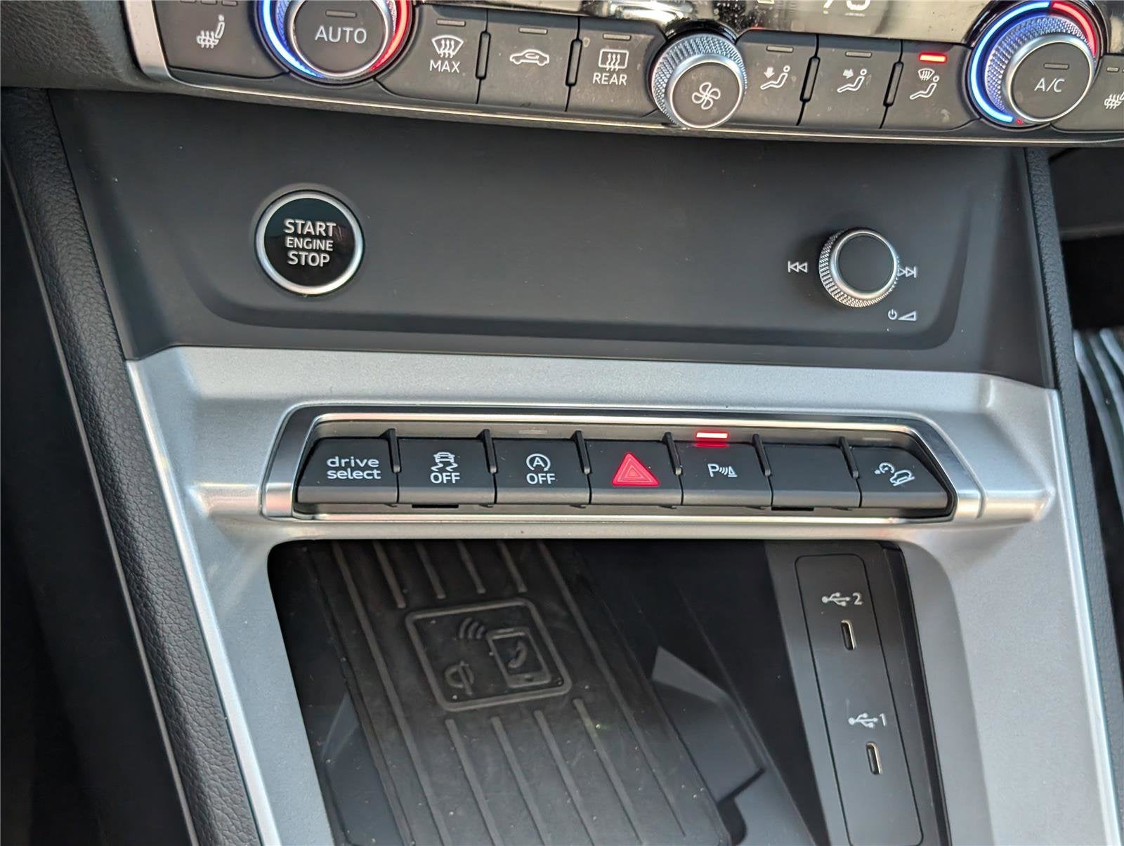 2024 Audi Q3 S line Premium